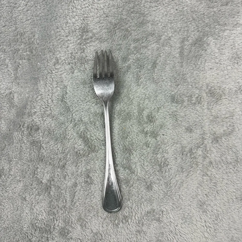 Oneida Barcelona Stainless‎ Dinner Fork